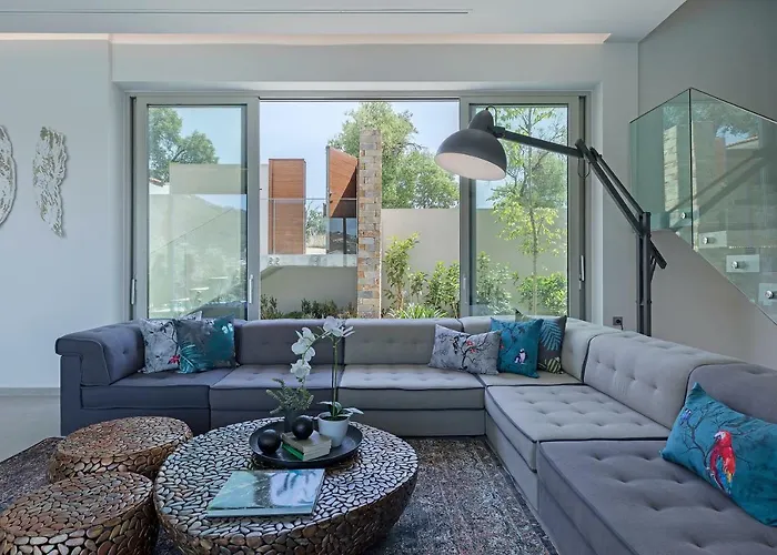 Villa K Skiathos Town