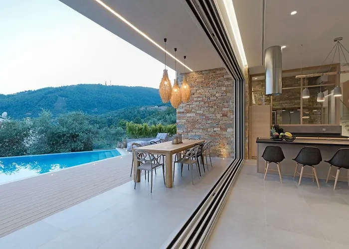 Villa K Skiathos Town